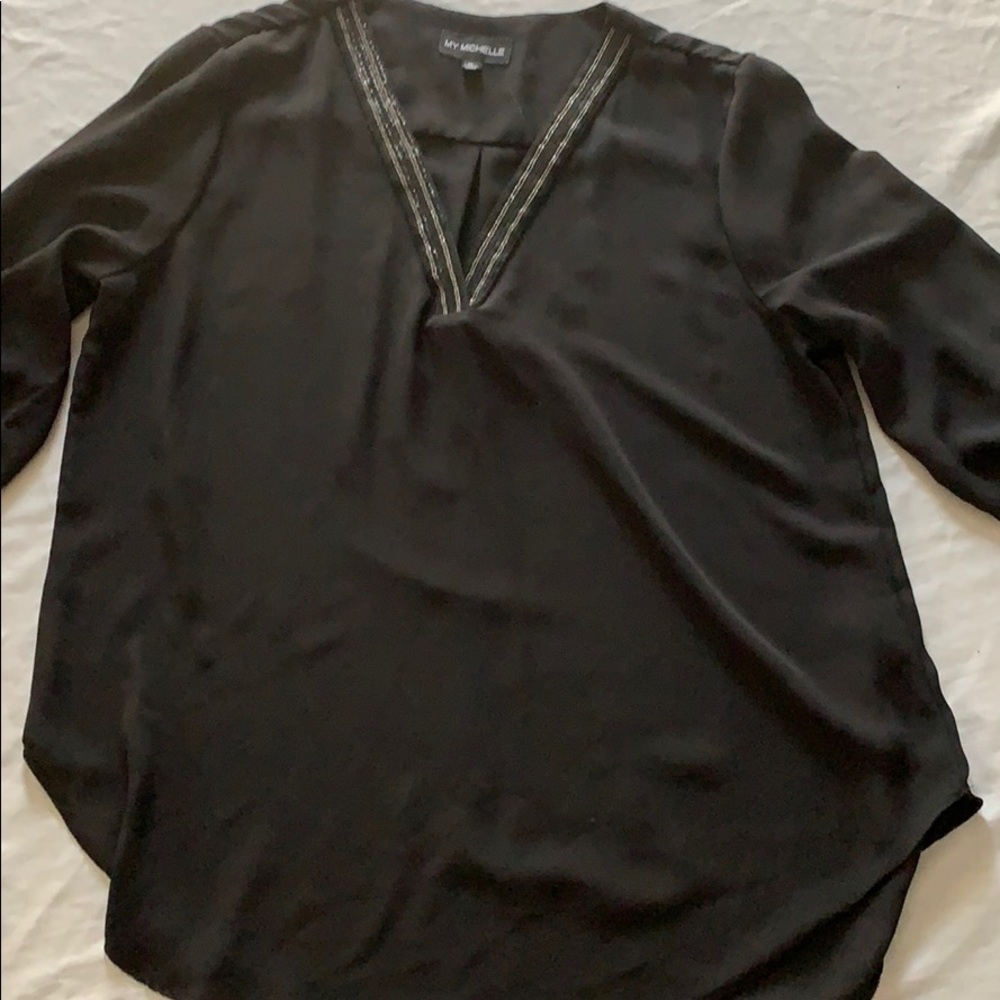 Very cute blouse!